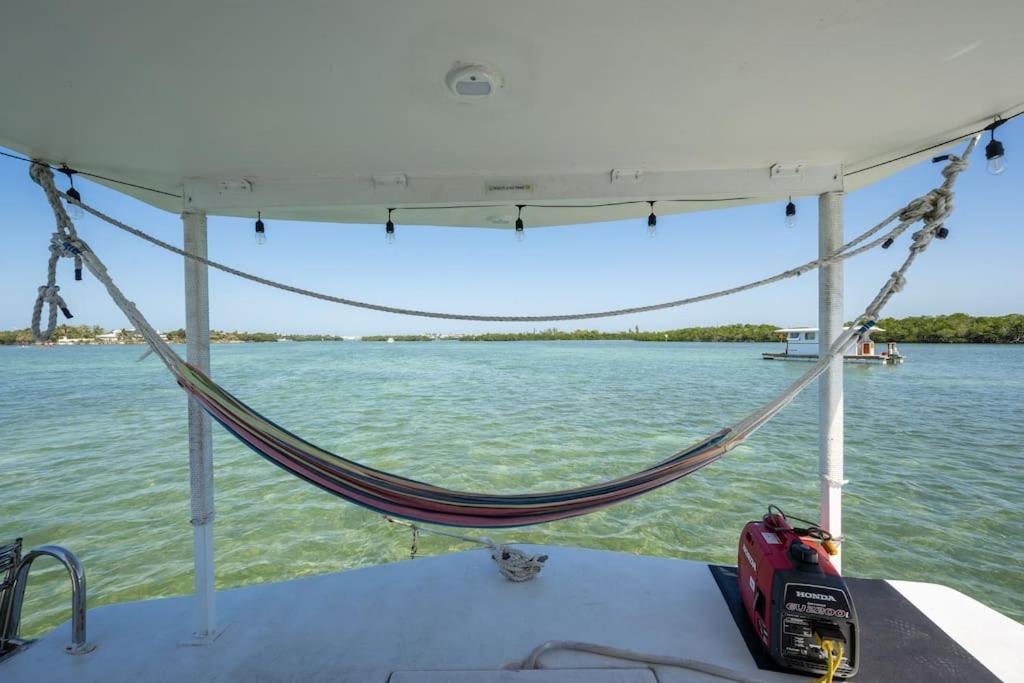 Beautiful Houseboat In Key West Hotel Buitenkant foto