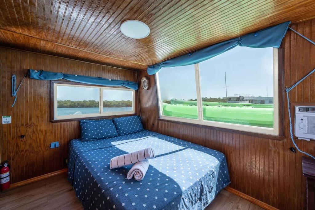 Beautiful Houseboat In Key West Hotel Buitenkant foto